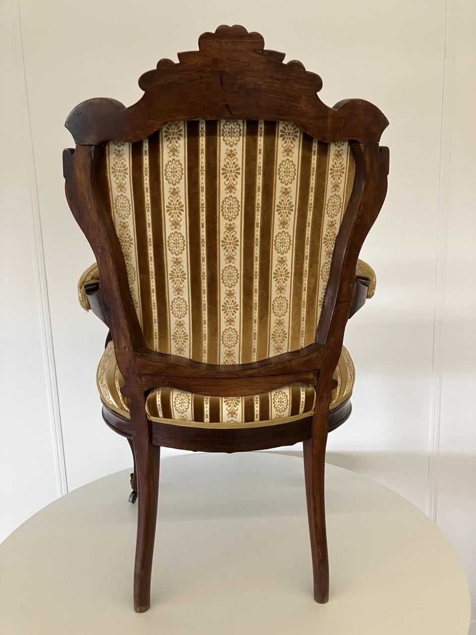 Prachtige Frans Victoriaans fauteuil met fluwelen bekleding