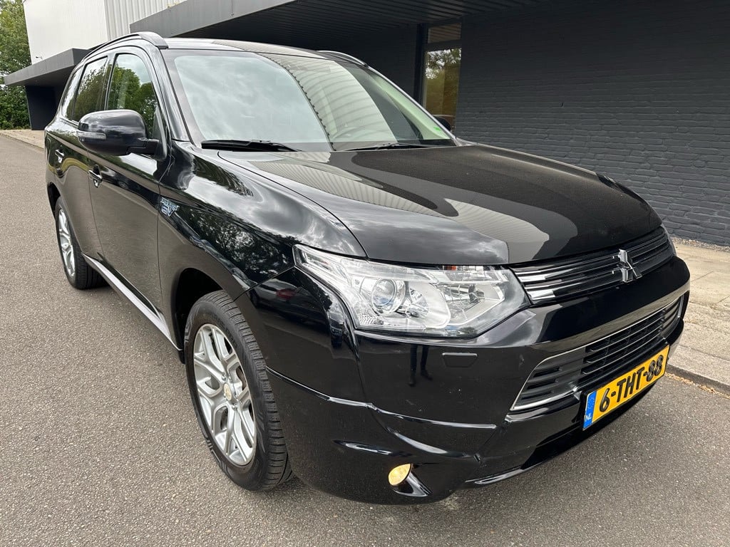 Mitsubishi Outlander 2.0 phev instyle