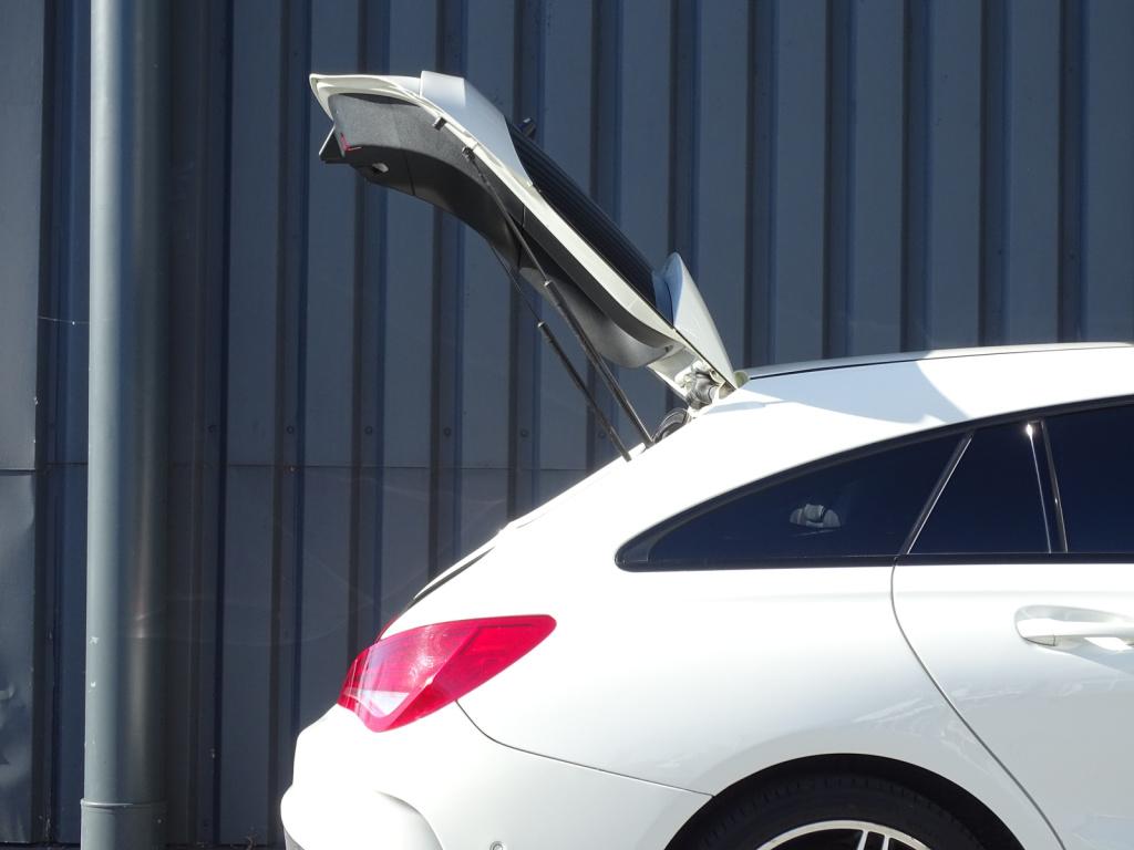 Mercedes-Benz Cla shooting brake 180 orangeart edition amg pakket