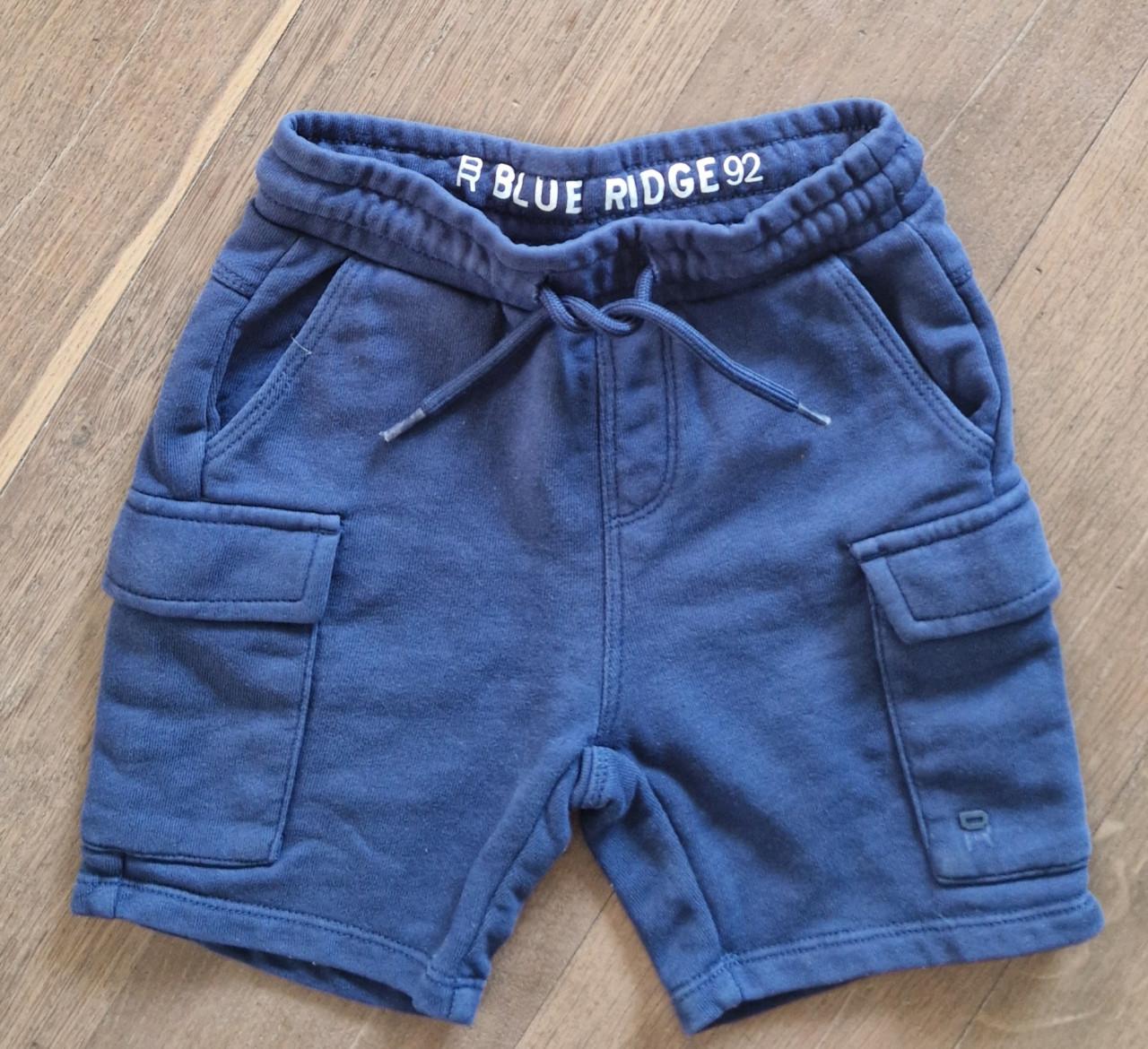 Jongens short maat 92