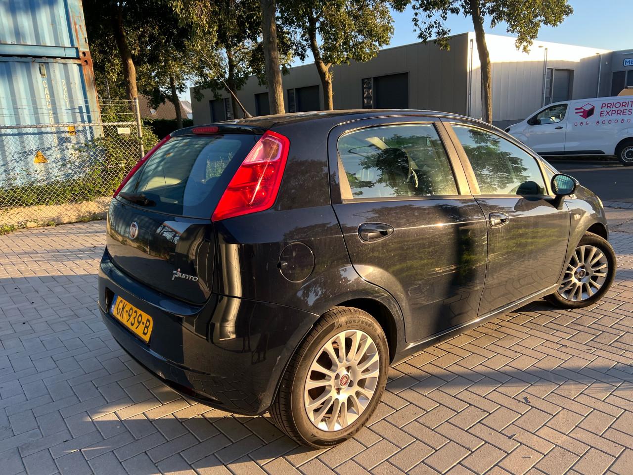 Fiat Grande Punto 1.4-16V Racing Jaar apk