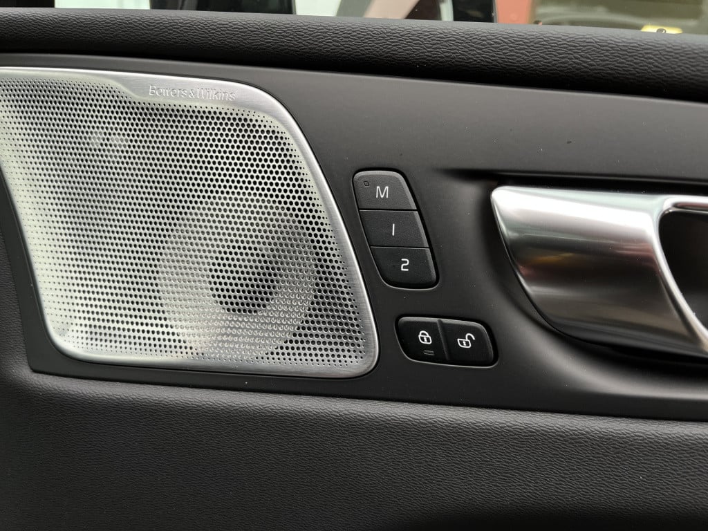 Volvo XC60 2.0 t8 awd polestar engineered | bowers&wilkins | pano | 22 inch