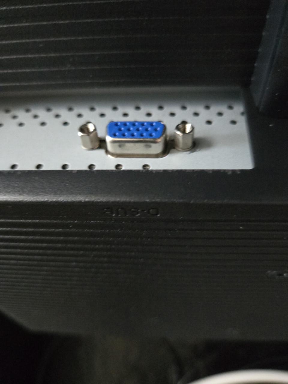 Monitor LG Flatron L1919S-BF 19"(48.3 cm)  SXGA LCD