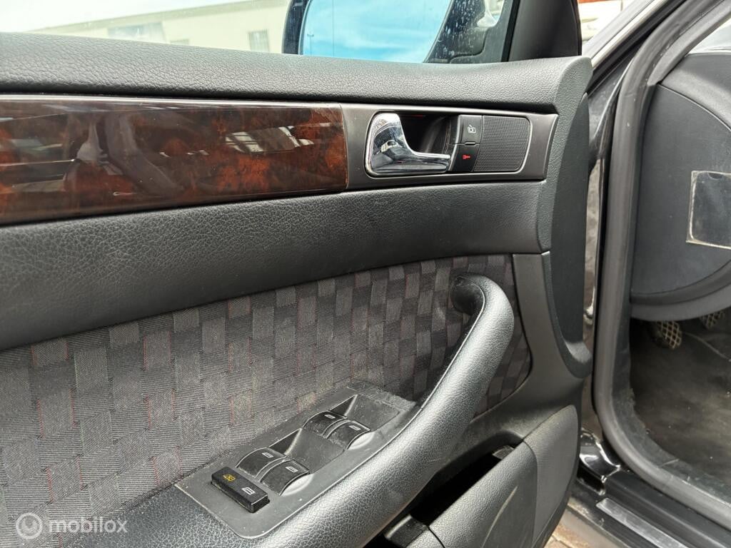 Audi A6 Limousine 2.4 V6 Advance Youngtimer Clima km276.766Nap Xenon BJ2000