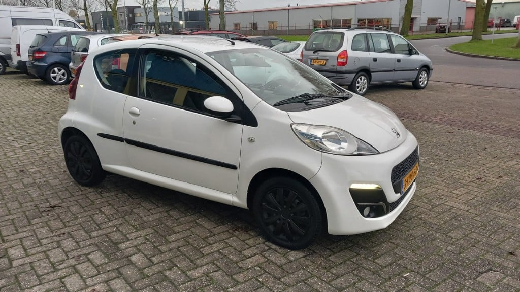 Peugeot 107 1.0 active
