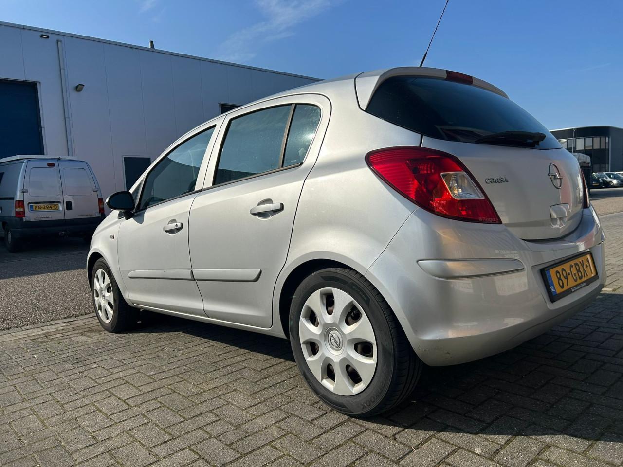 Opel Corsa 1.2-16V Business AIRCO! EL. SPIEGELS!