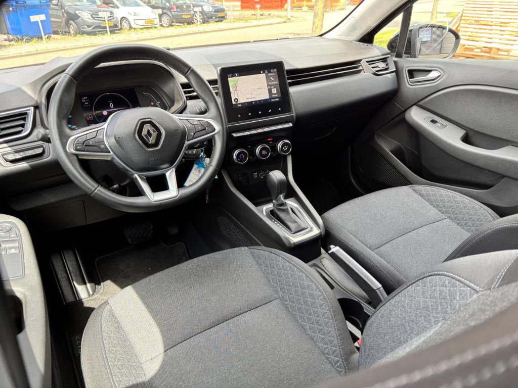 Renault Clio 1.6 e-tech hybrid 140 zen easy link pack