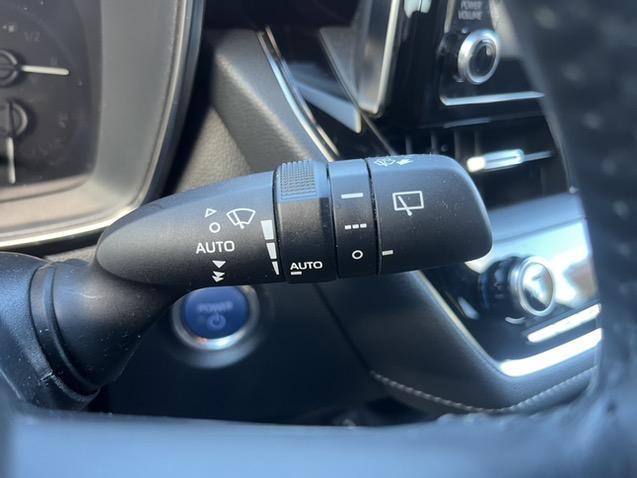 Toyota Corolla 1.8 hybrid comfort | 18" lmv | trekhaak | climate