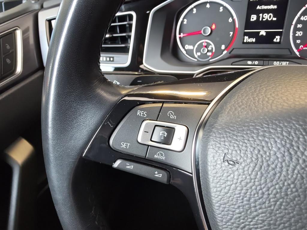 Volkswagen Polo 1.0 tsi highline business r | clima | acc | navi |apple car