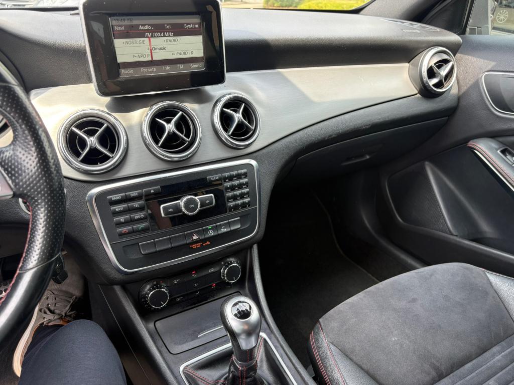 Mercedes-Benz Gla-klasse 180 prestige