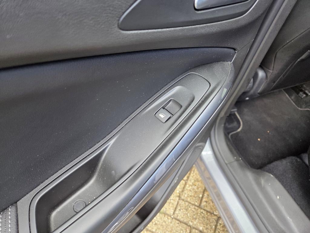 Opel Grandland X 130 pk turbo business executive | stoel/stuurverwarming | 