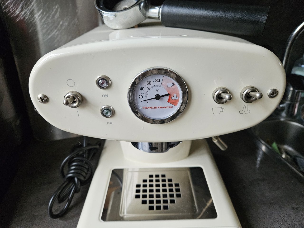 Werkende beige illy francis francis espresso machine, nette staat