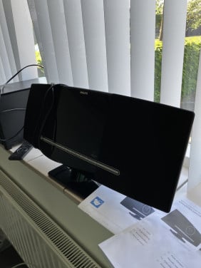 Te koop Philips radio met losse box