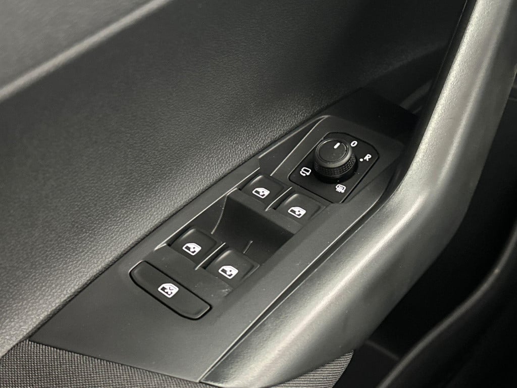 Volkswagen Polo 1.0 tsi life edition