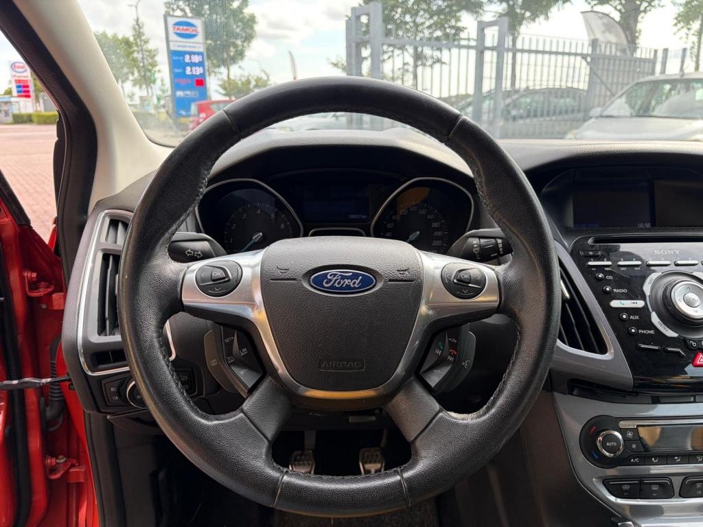 Ford Focus 1.6 ti-vct titanium