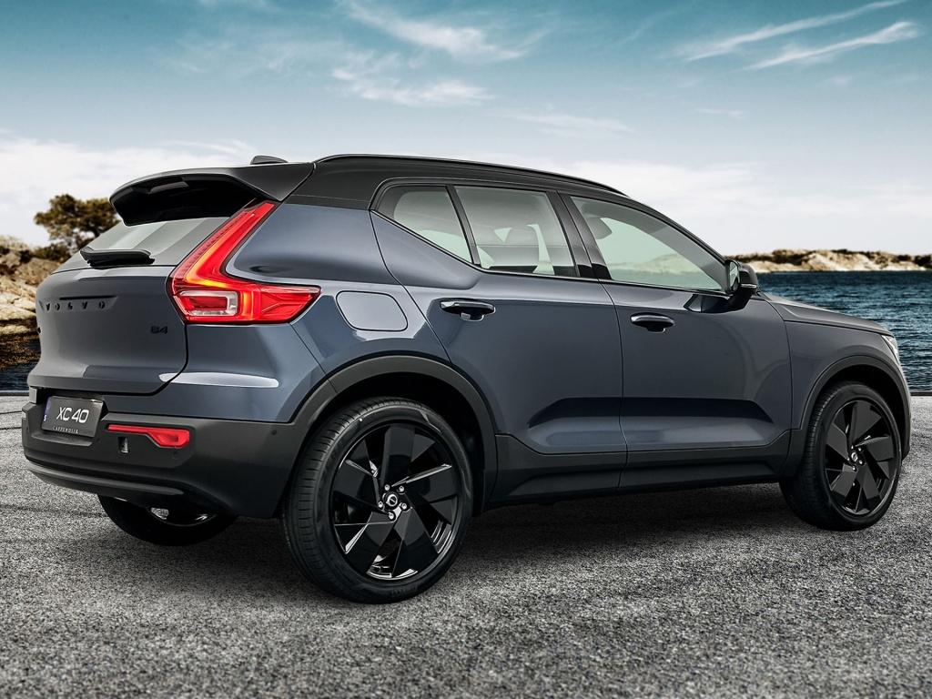 Volvo XC40 b4 plus black edition