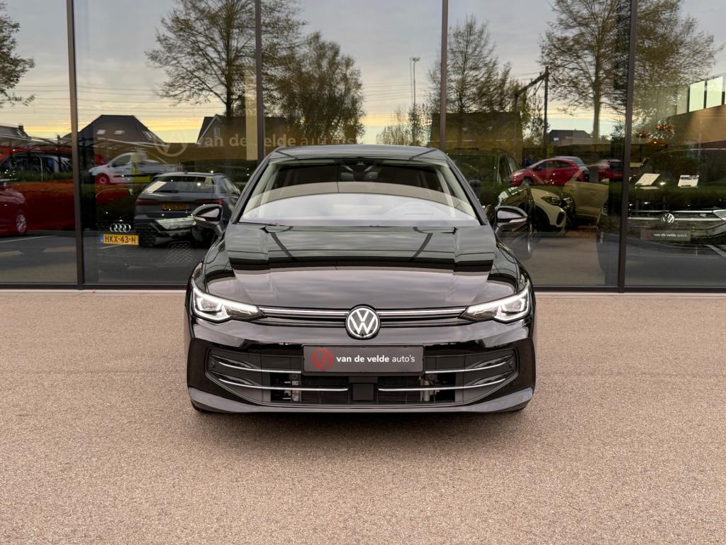 Volkswagen Golf 1.5 ehybrid style | trekhaak | camera | iq light | head up 