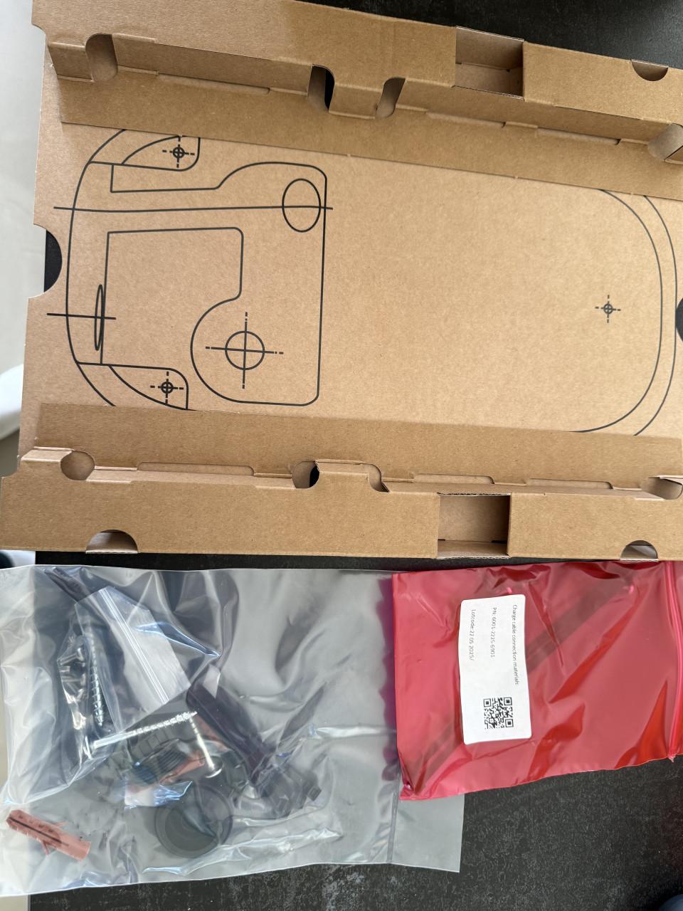 Peblar Home 11kW laadpaal met 7,5m vaste kabel