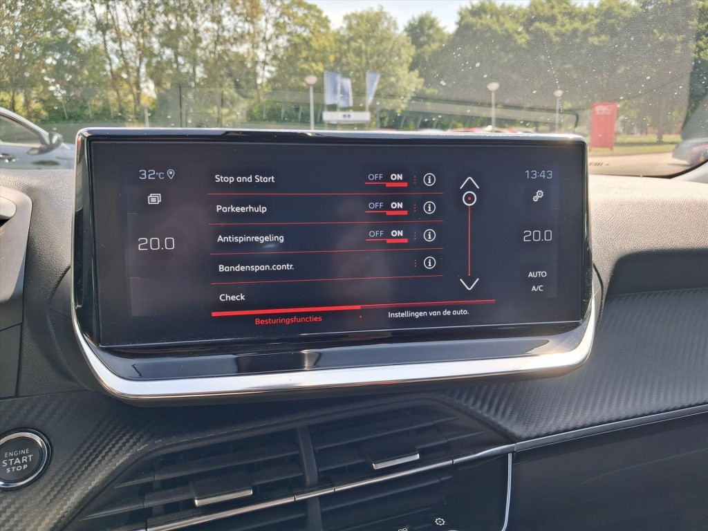 Peugeot 2008 1.2 puretech 130pk allure navigatie | apple carplay & android 