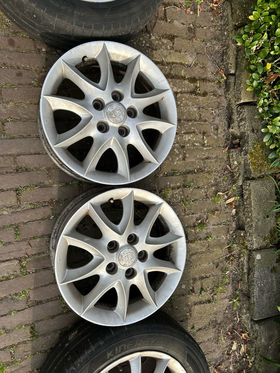 Kia Velgen 16 inch (zonder banden)