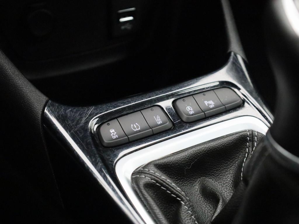 Opel Crossland X 1.2 edition | parkeersensoren achter | navigatie | airco |