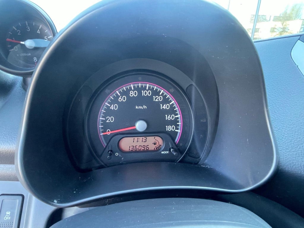 Suzuki Alto 1.0 exclusive easss