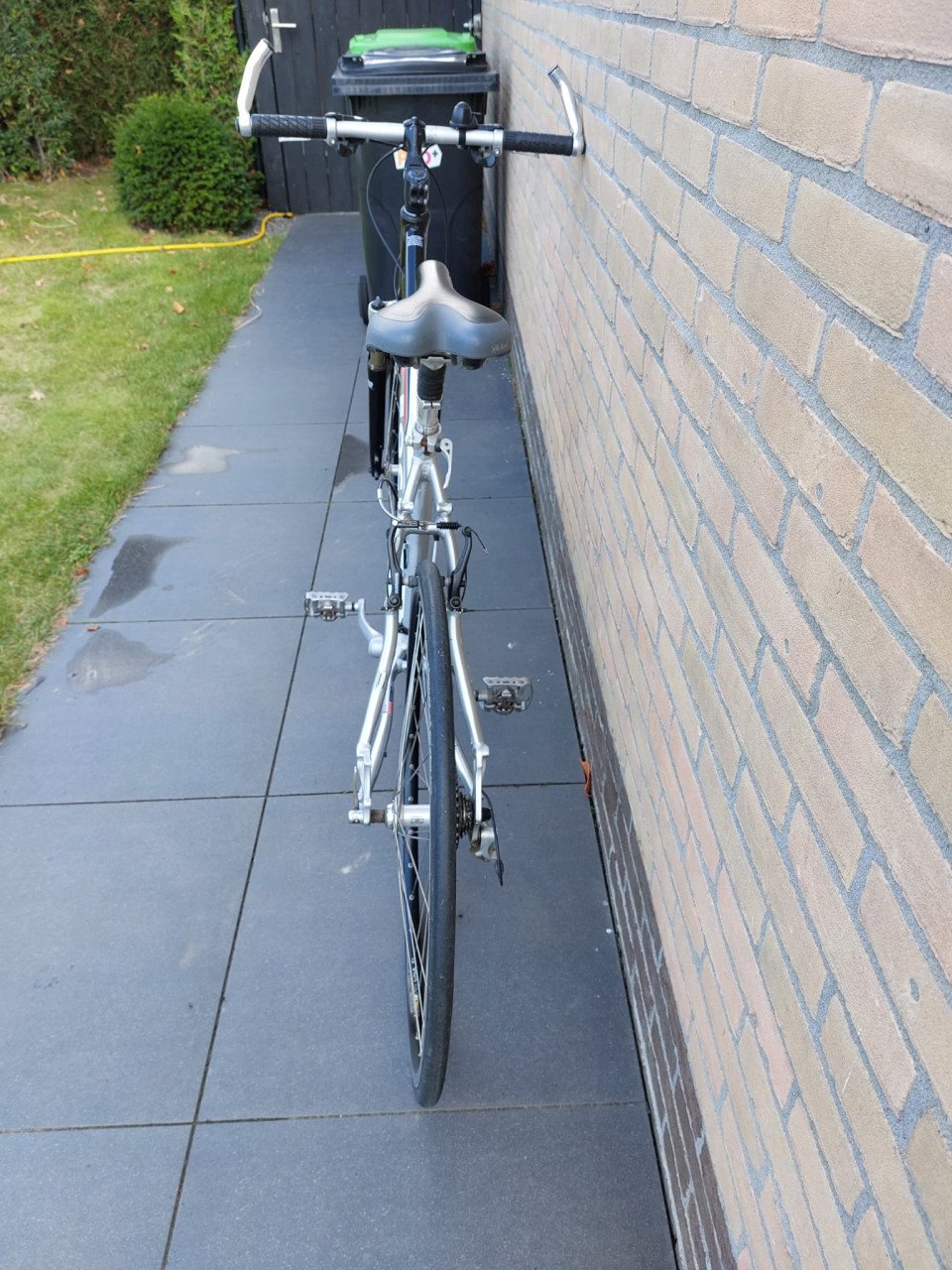 2 zgan Focus Dames/ Herenfiets. 225 euro per fiets. 21 versnellingen.