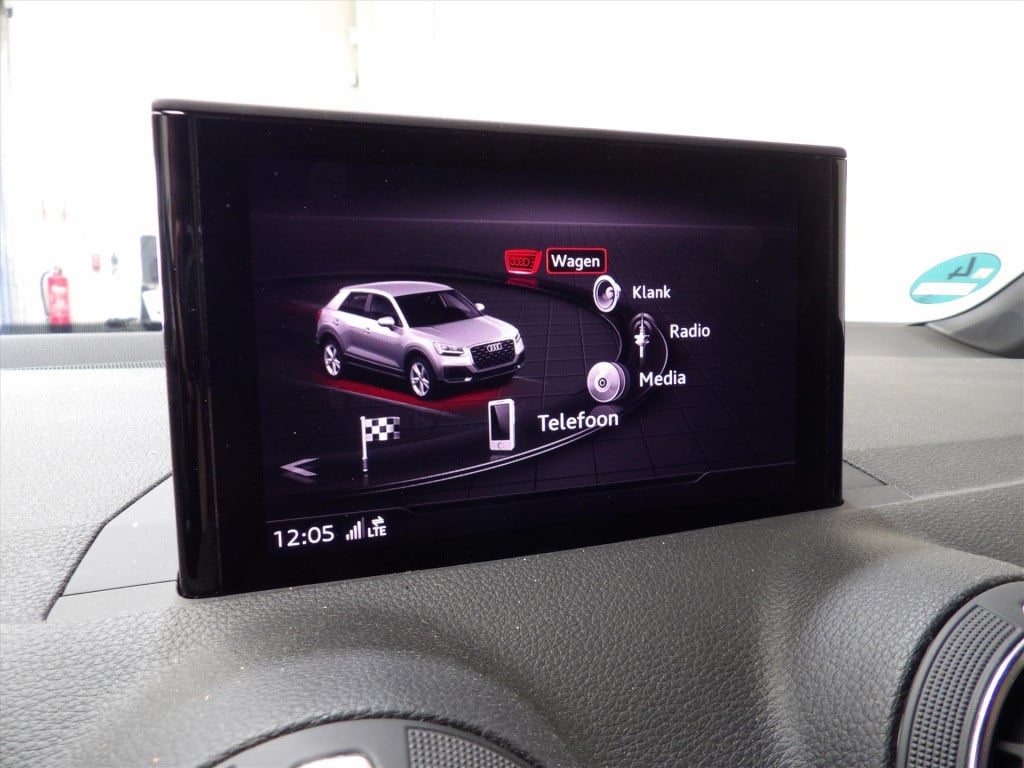 Audi Q2 35 tfsi 150pk s tronic s line edition