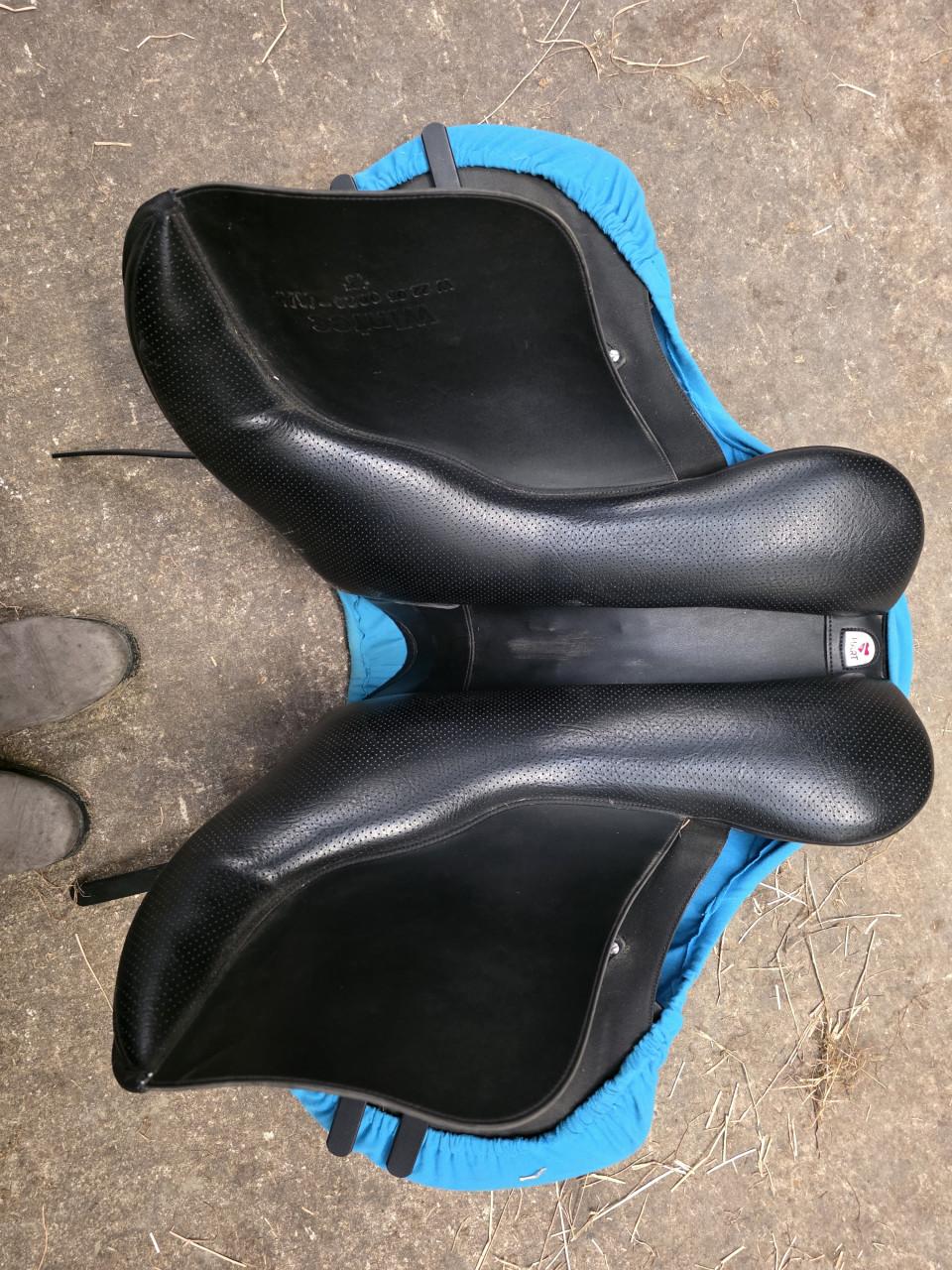 Wintec 18" veelzijdigheidszadel