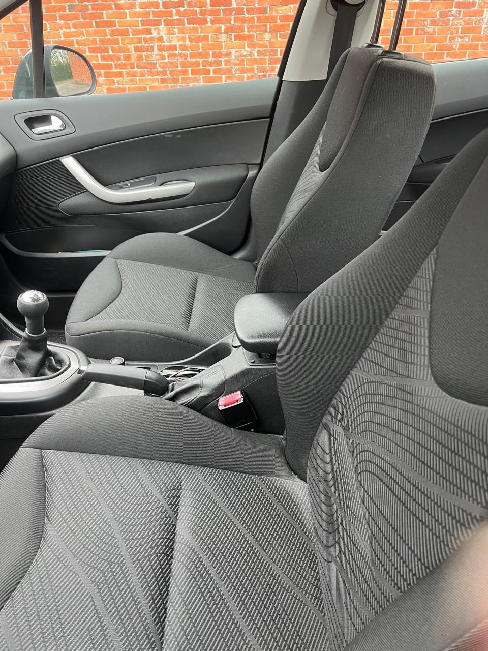 Peugeot 308 hatchback (mei 2008)