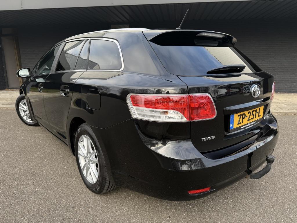 Toyota Avensis wagon 1.8 vvti business