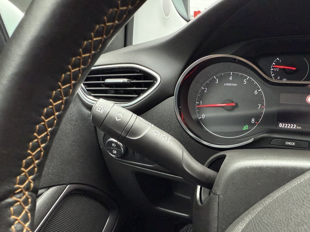 Opel Crossland X 1.2 t. innovation // 22.000km origineel nl //