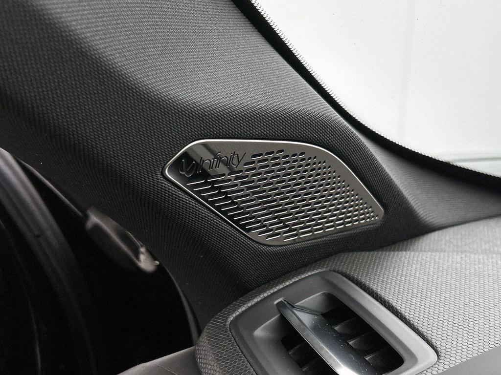 Lynk & Co 01 1.5 | automaat | navigatie | panoramadak | memory seat | infin