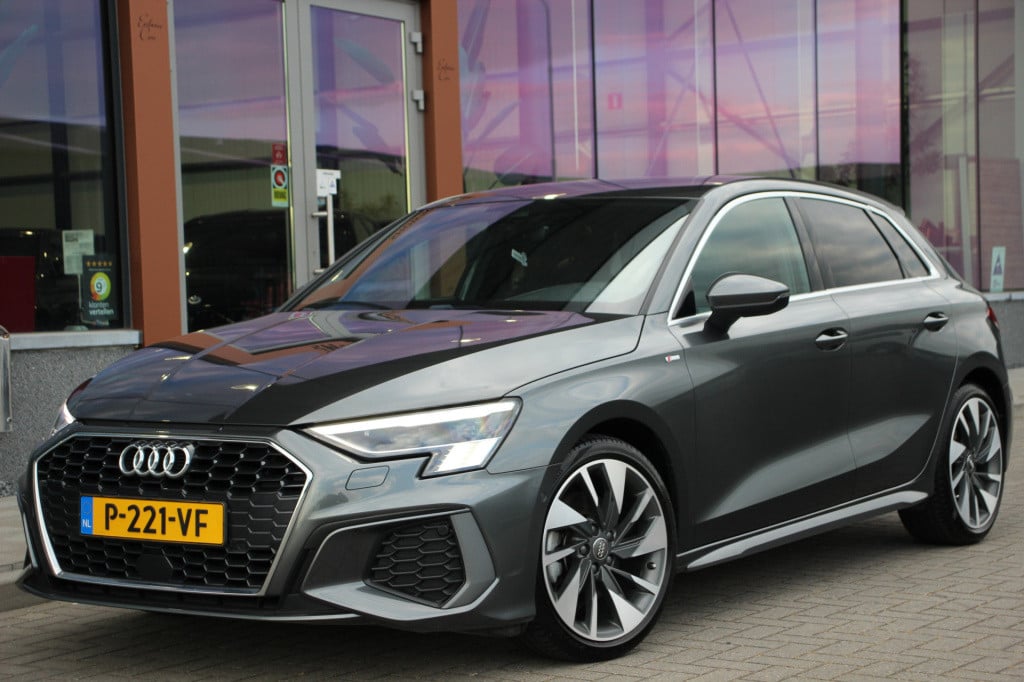 Audi A3 sportback 30 tfsi s edition | 26dkm