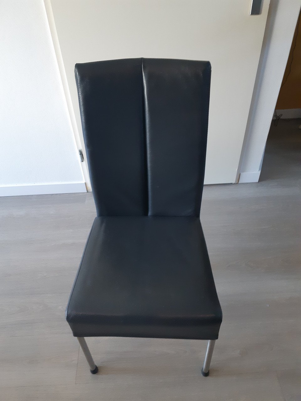 Eet stoelen 4 donker blauwe lederen eet stoelen