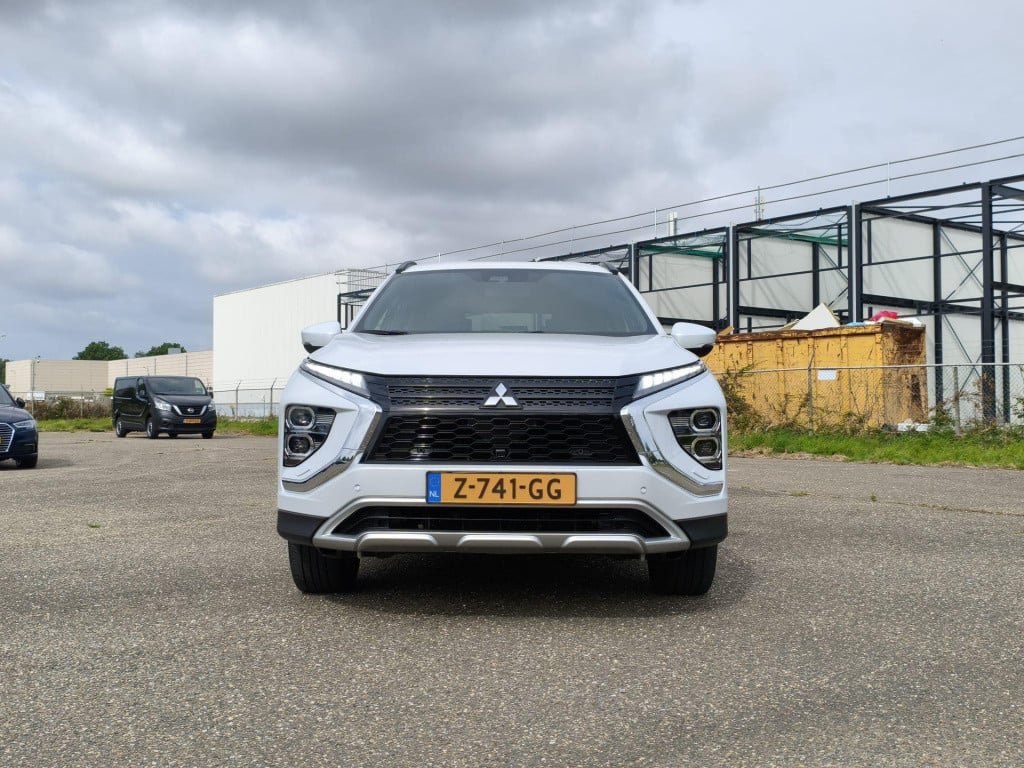 Mitsubishi Eclipse Cross 2.4 phev intense+
