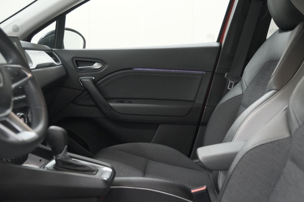 Renault Captur mild hybrid 140 edc techno | navigatie | camera | parkeersen