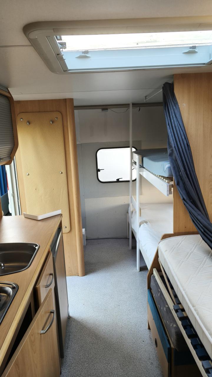 Keurige Knaus sudwind 555 B van 2001 B.j met Stapelbed