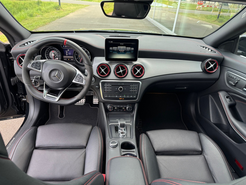 Mercedes-Benz Cla shooting brake amg 45 4matic night / automaat / panoramad