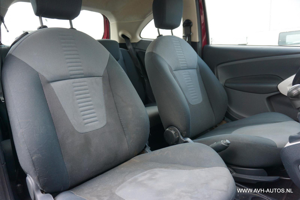 Ford KA 1.2 titanium