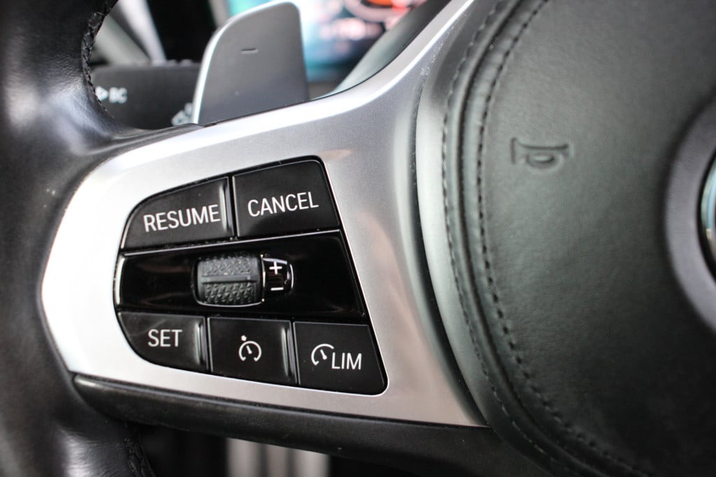 BMW 3-serie touring 330i high executive edition | m-sport | pano. | leder |