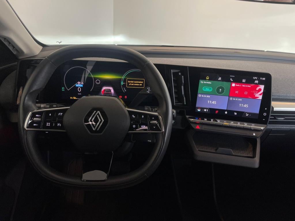 Renault Megane E-tech ev40 boost charge equilibre