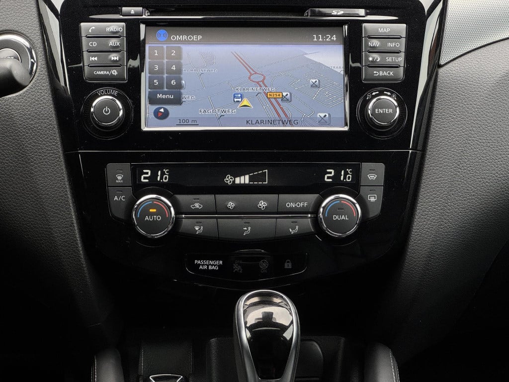 Nissan Qashqai 1.2 tekna + automaat, meest luxe uitvoering!