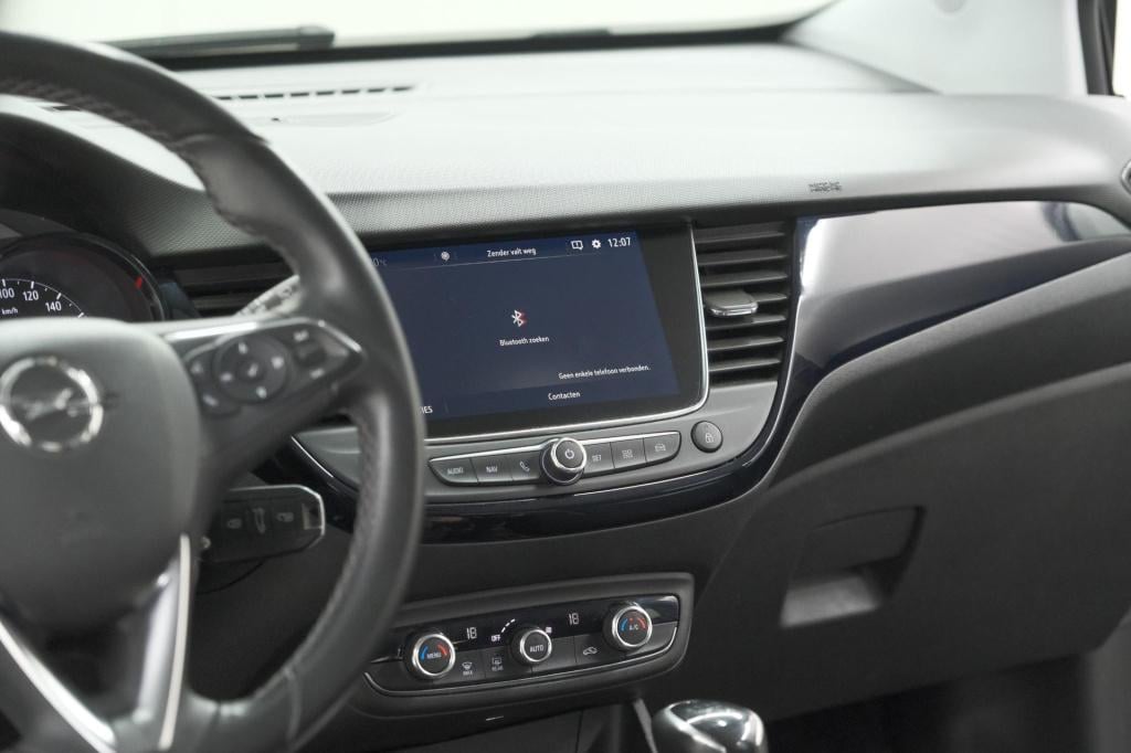 Opel Crossland X 110 turbo innovation | trekhaak | allseason | apple carpla