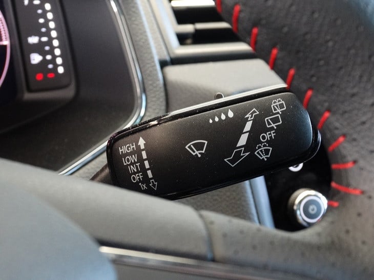 Seat Ibiza 1.0 ecotsi 95pk fr business intense