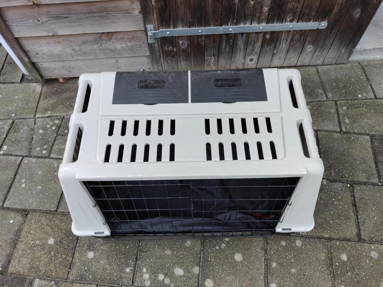 Autokennel voor de hond groot