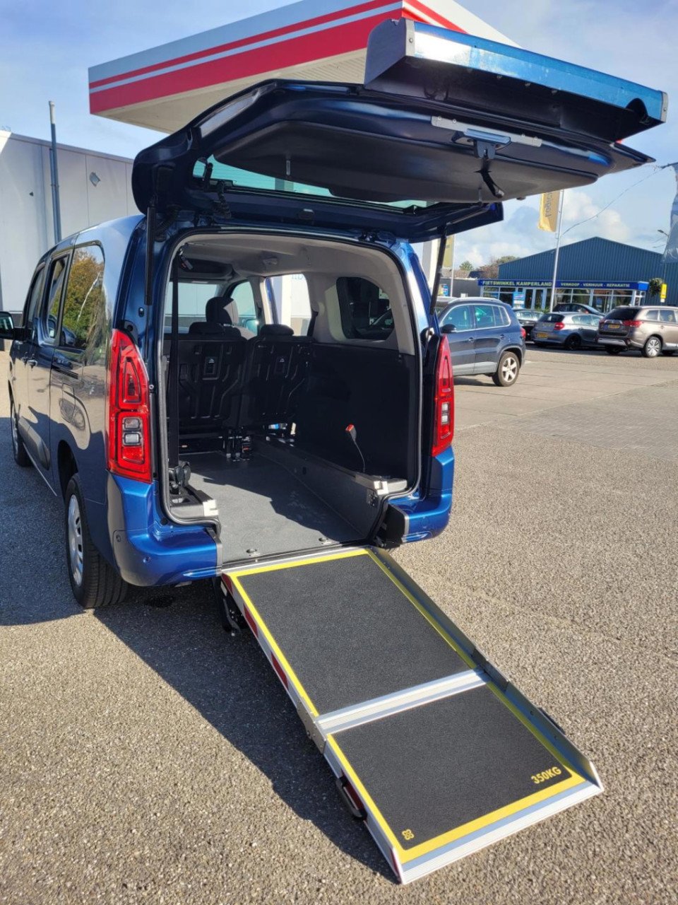 Opel Combo 1.2 turbo l2h1 edition l2 rolstoelauto