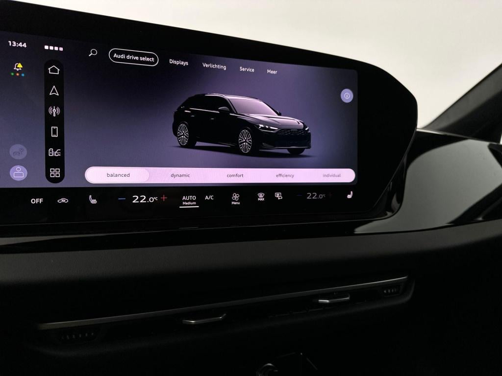 Audi A5 avant s edition e-hybrid 220 kw / 299 pk avant 7 versn.