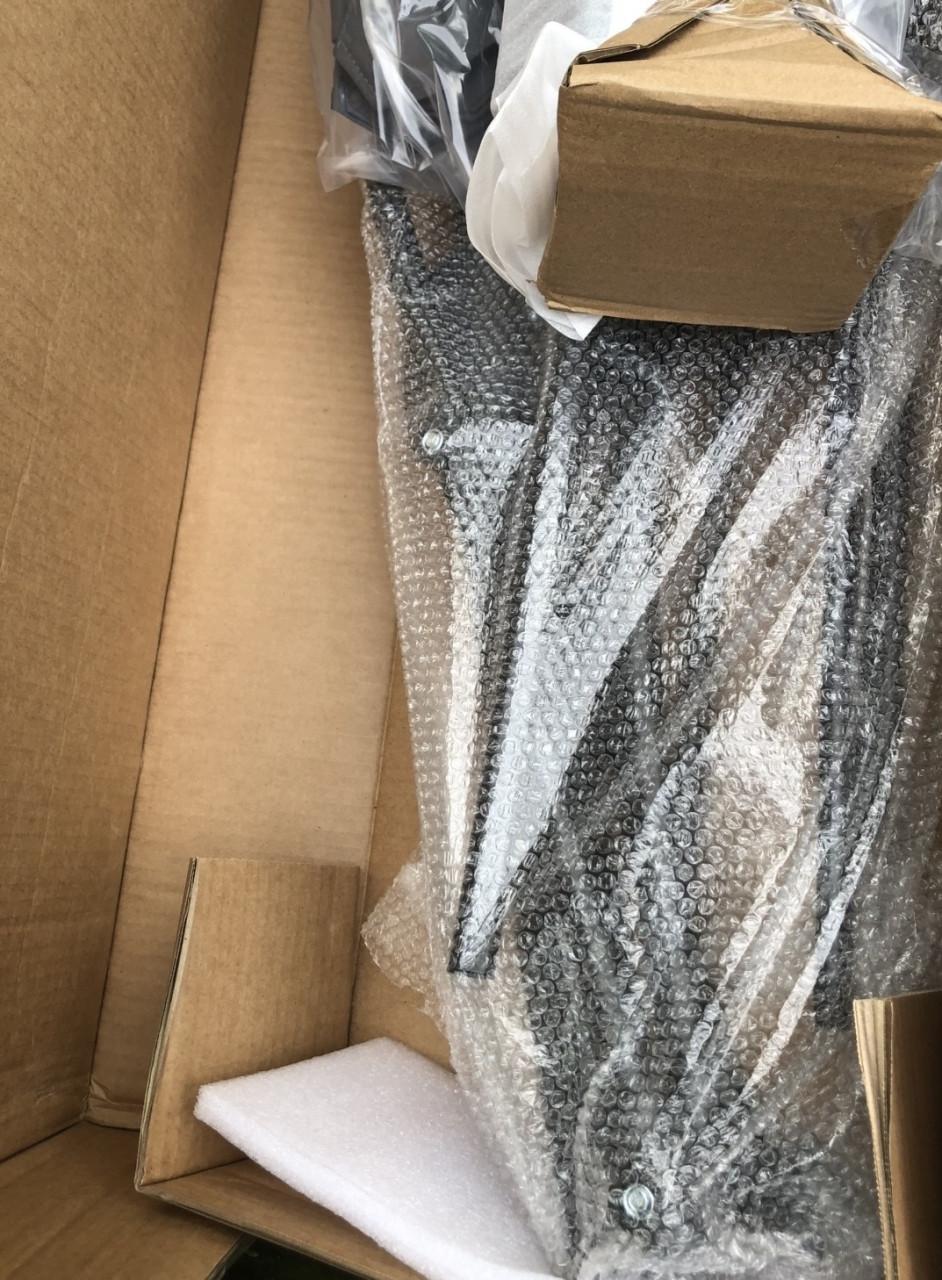 Nieuwe zweefparasol / Rond 3 meter / Zeer fraai systeem !!