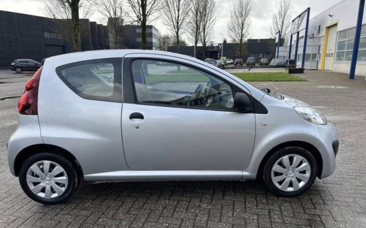 Peugeot 107 1.0 Urban L accent 2014